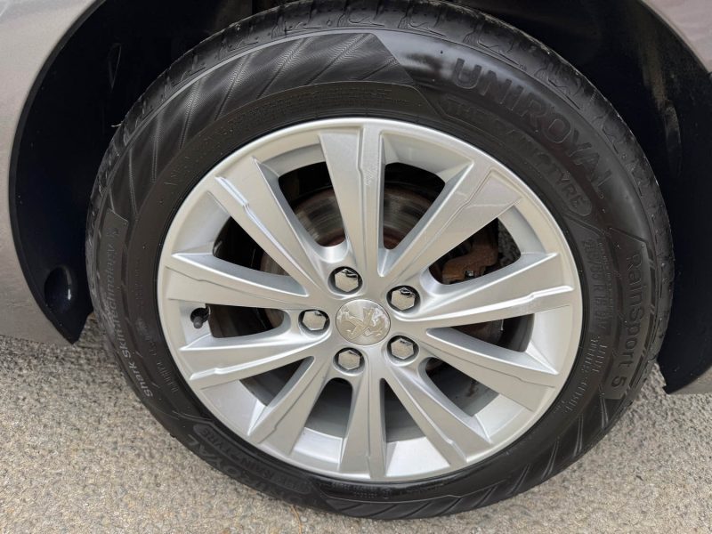 PEUGEOT 308 SW 1.6 HDi 100ch STYLE