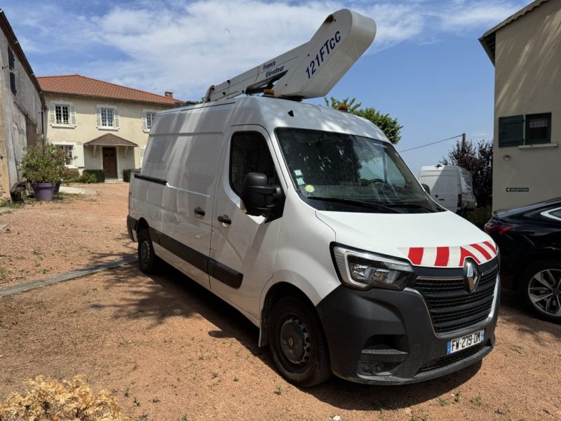 RENAULT MASTER 2020
