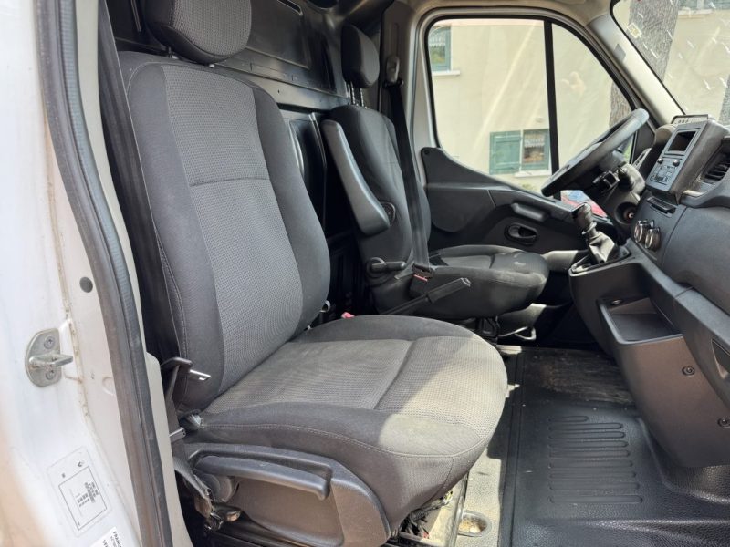 RENAULT MASTER 2020