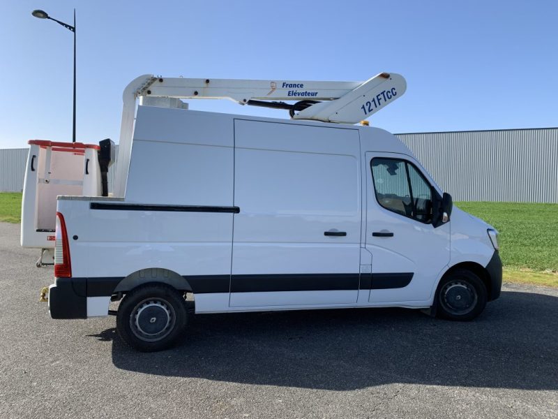 RENAULT MASTER 2020