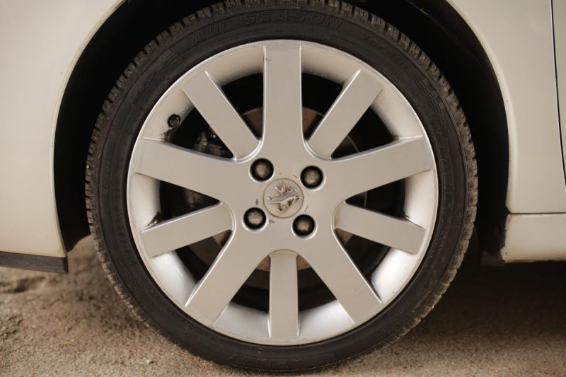 PEUGEOT 207 CC 112CH MODELE SPORT BACK GARANTIE 12 MOIS