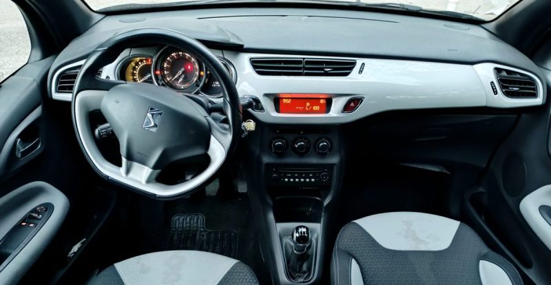 CITROEN DS3 82 Chic, berline, 4 cv, 3 portes, 2015, garantie 3 mois.