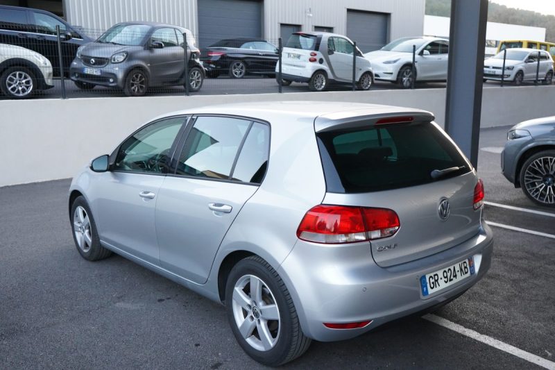 VOLKSWAGEN GOLF 2010