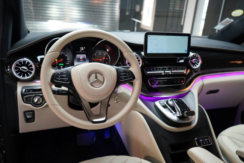 MERCEDES CLASSE V 220 VIP EXTRA LONG KIT MAYBACH 8 PLACES