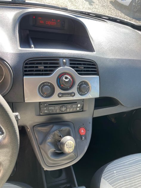 RENAULT KANGOO 2011