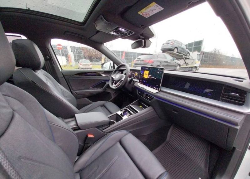 Volkswagen Tayron 2.0 TDI 193 R-LINE DSG7 7PL 2025 REF 216