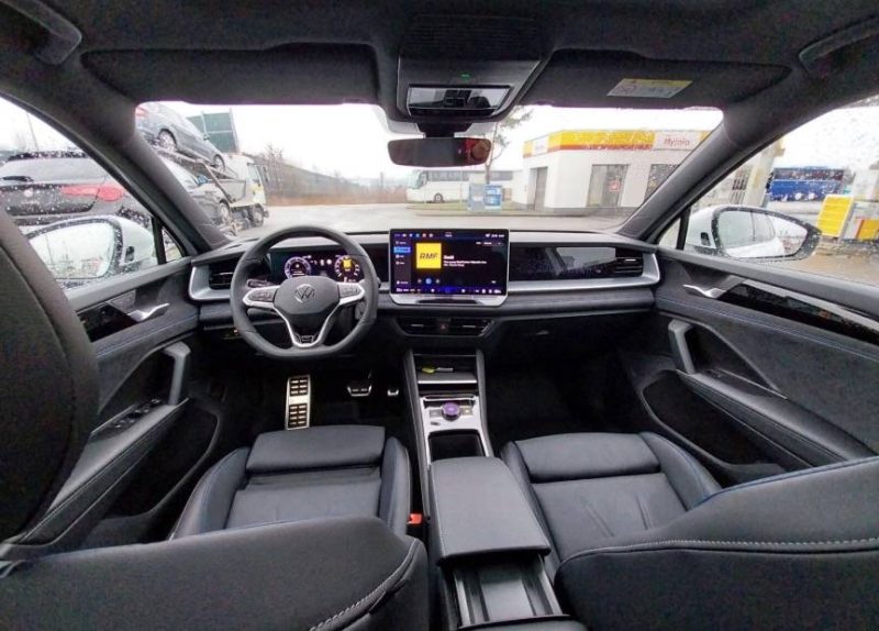 Volkswagen Tayron 2.0 TDI 193 R-LINE DSG7 7PL 2025 REF 216