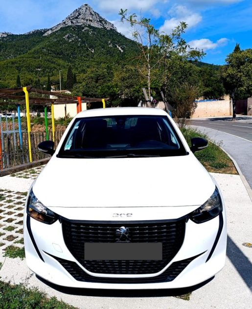 Peugeot 208 75 S&S BVM5, 4 cv, 5 portes, PME 02/2020, garantie 3 mois.