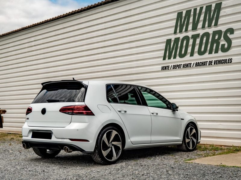 VOLKSWAGEN GOLF 2017