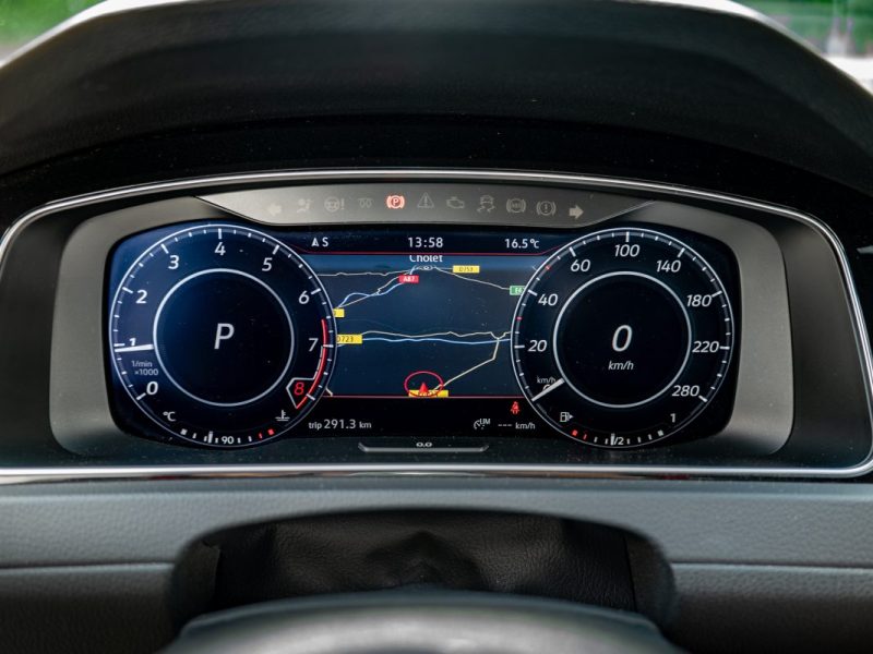 VOLKSWAGEN GOLF 2017