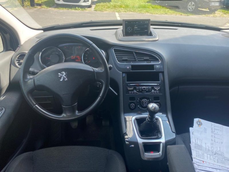 Peugeot  5008 1.6 BlueHDi 120ch 7PL 🚙 1ère main / Suivi complet ✅ / Embrayage neuf 🔧 / Garantie✅