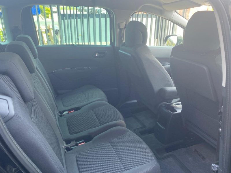 Peugeot  5008 1.6 BlueHDi 120ch 7PL 🚙 1ère main / Suivi complet ✅ / Embrayage neuf 🔧 / Garantie✅