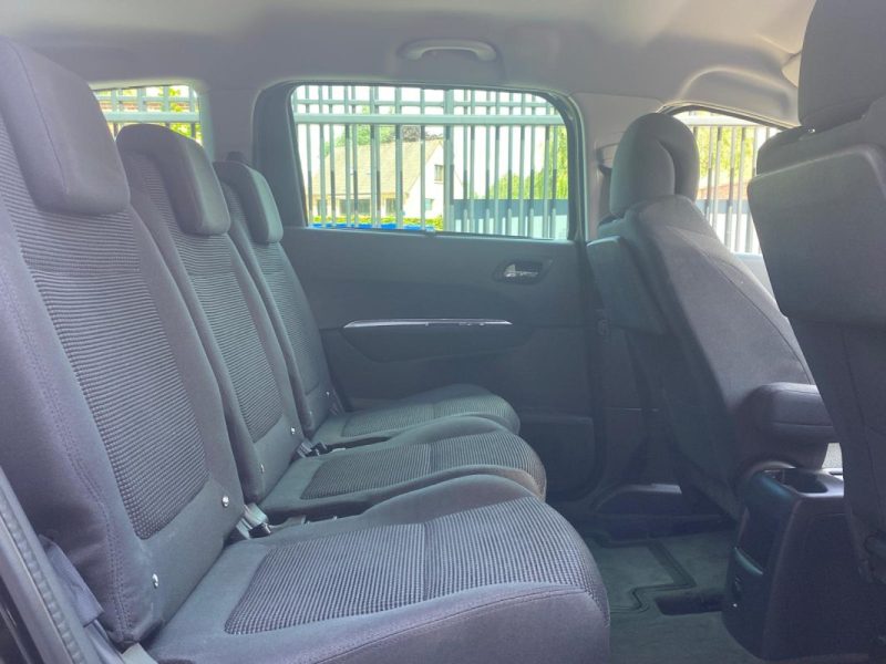 Peugeot  5008 1.6 BlueHDi 120ch 7PL 🚙 1ère main / Suivi complet ✅ / Embrayage neuf 🔧 / Garantie✅