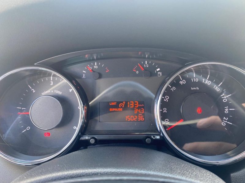 Peugeot  5008 1.6 BlueHDi 120ch 7PL 🚙 1ère main / Suivi complet ✅ / Embrayage neuf 🔧 / Garantie✅