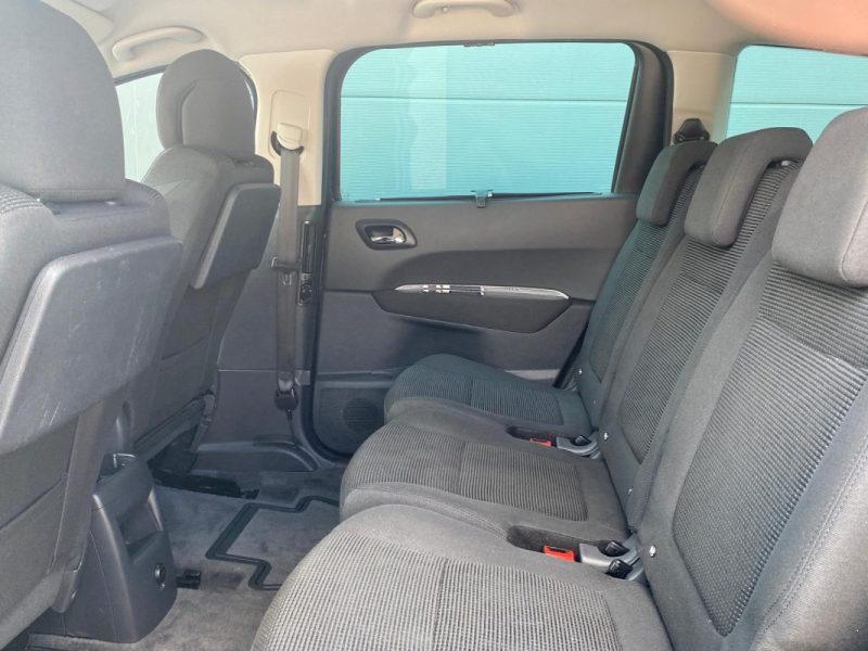 Peugeot  5008 1.6 BlueHDi 120ch 7PL 🚙 1ère main / Suivi complet ✅ / Embrayage neuf 🔧 / Garantie✅