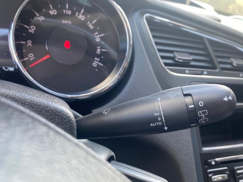 Peugeot  5008 1.6 BlueHDi 120ch 7PL 🚙 1ère main / Suivi complet ✅ / Embrayage neuf 🔧 / Garantie✅