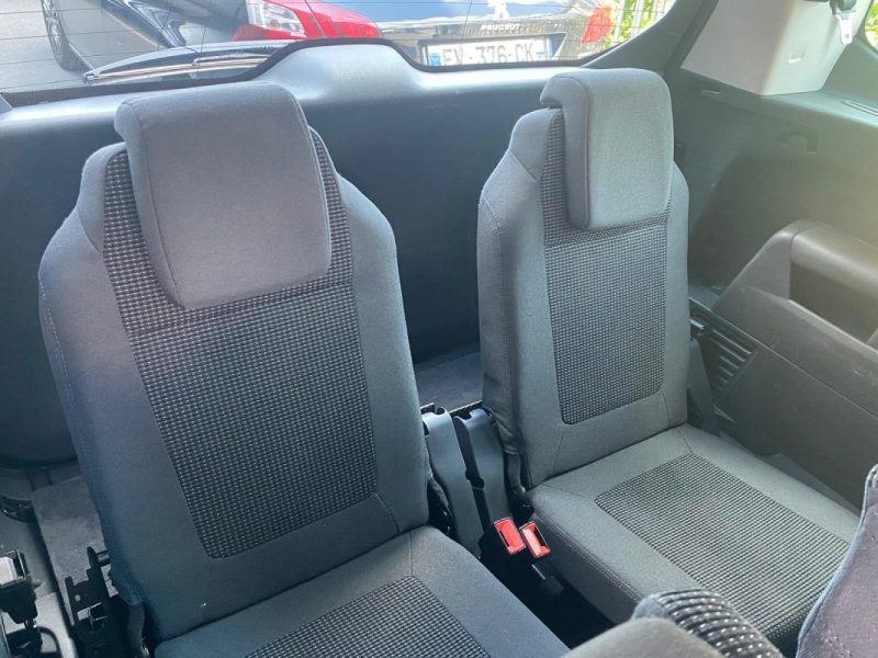 Peugeot  5008 1.6 BlueHDi 120ch 7PL 🚙 1ère main / Suivi complet ✅ / Embrayage neuf 🔧 / Garantie✅