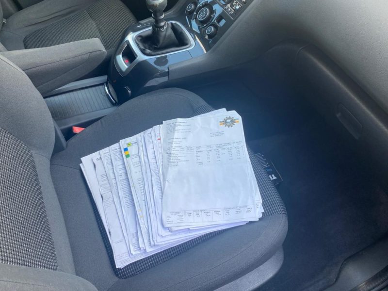 Peugeot  5008 1.6 BlueHDi 120ch 7PL 🚙 1ère main / Suivi complet ✅ / Embrayage neuf 🔧 / Garantie✅