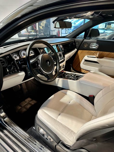 ROLLS ROYCE WRAITH V12 632 CV COOVERING