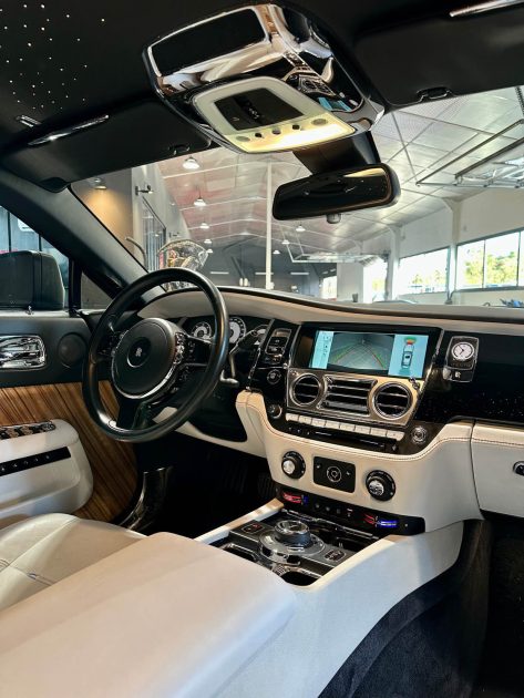 ROLLS ROYCE WRAITH V12 632 CV COOVERING