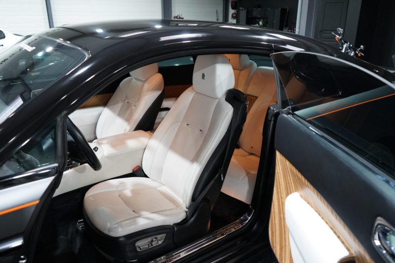 ROLLS ROYCE WRAITH V12 632 CV COOVERING