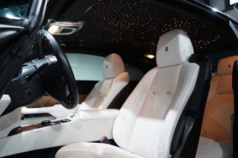 ROLLS ROYCE WRAITH V12 632 CV COOVERING