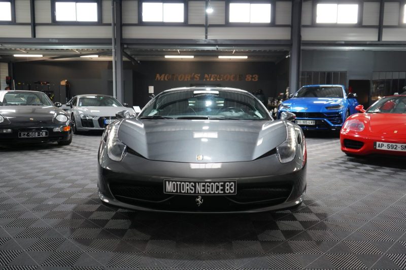 FERRARI F 458 ITALIA V8 570 FRANCAISE CARBONE/RIEN A PREVOIR