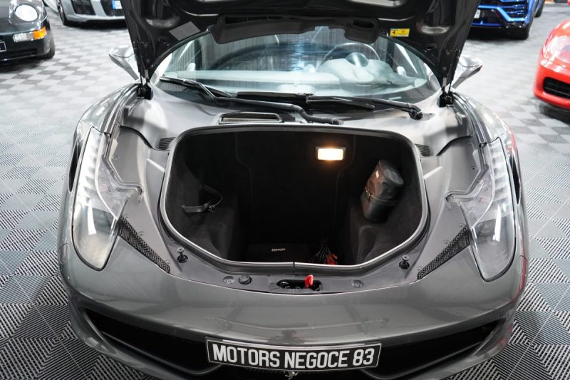 FERRARI F 458 ITALIA V8 570 FRANCAISE CARBONE/RIEN A PREVOIR