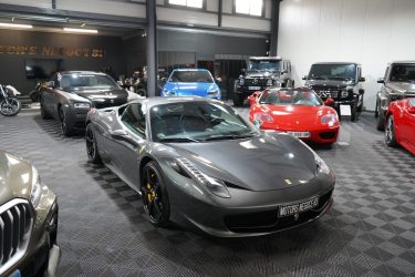 FERRARI F 458 ITALIA V8 570 FRANCAISE CARBONE/RIEN A PREVOIR