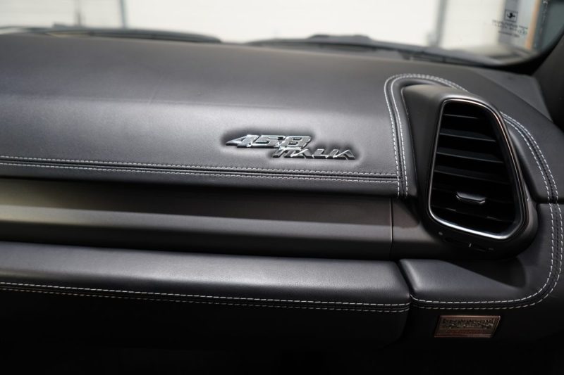 FERRARI F 458 ITALIA V8 570 FRANCAISE CARBONE/RIEN A PREVOIR