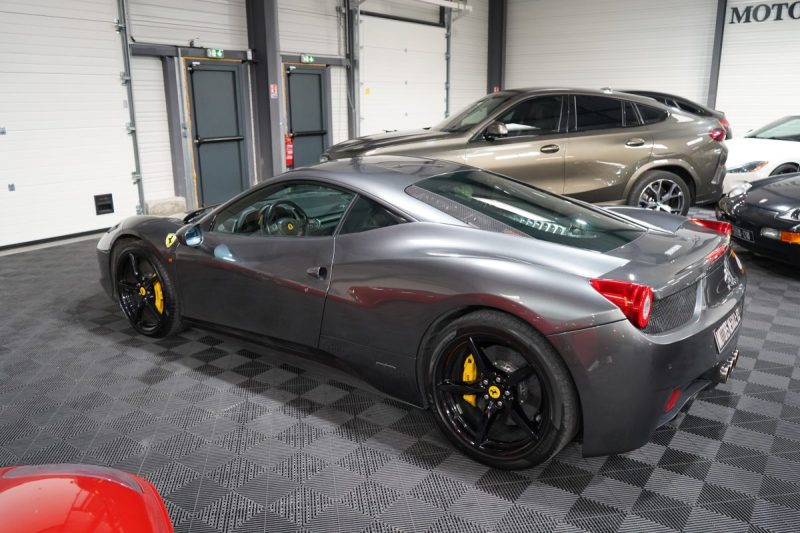 FERRARI F 458 ITALIA V8 570 FRANCAISE CARBONE/RIEN A PREVOIR