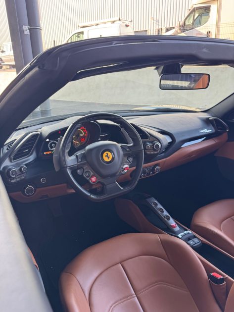 FERRARI F 488 v8 SPYDER 3.9 670 CV POWER / TVA / GARANTIE
