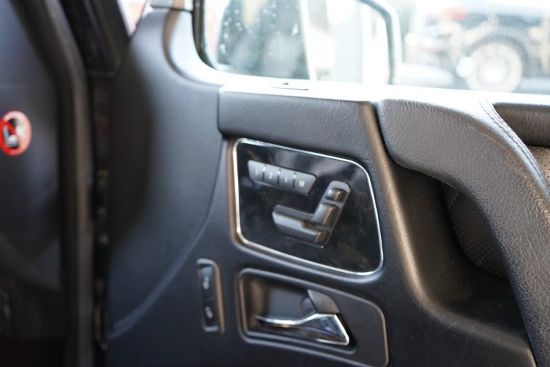 MERCEDES CLASSE G 4X4 2 V8 421 CV CARRE SORTIE USINE