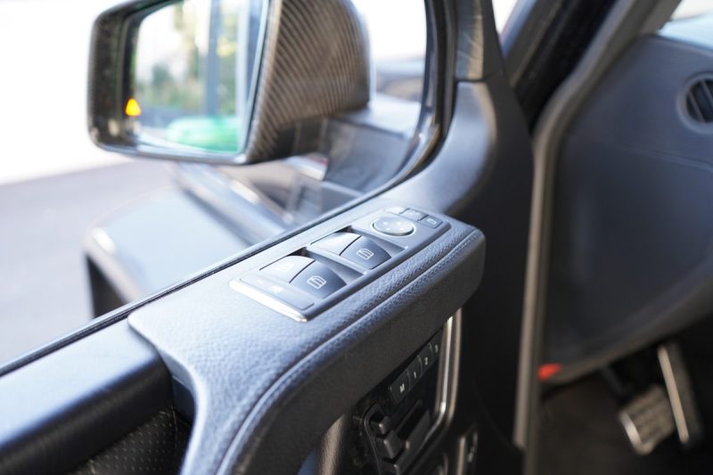 MERCEDES CLASSE G 4X4 2 V8 421 CV CARRE SORTIE USINE