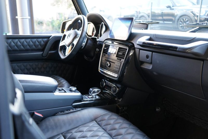 MERCEDES CLASSE G 4X4 2 V8 421 CV CARRE SORTIE USINE