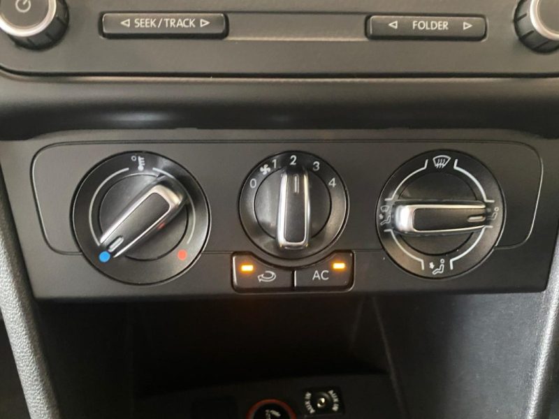 VOLKSWAGEN POLO  2011