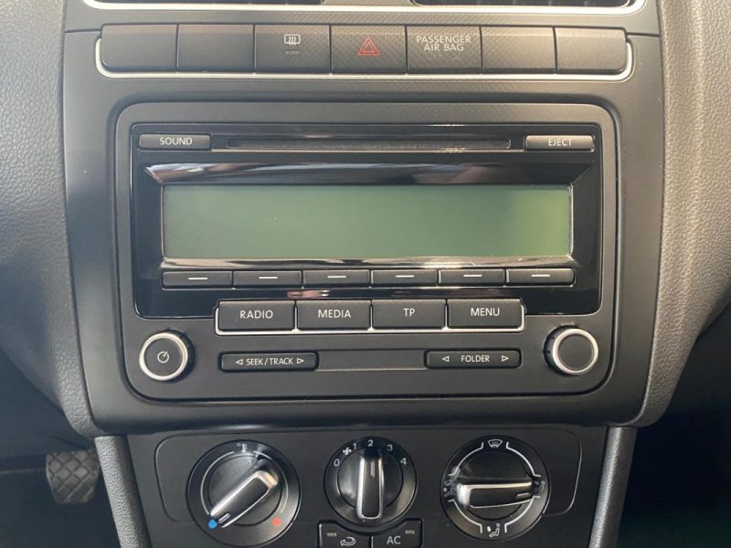 VOLKSWAGEN POLO  2011