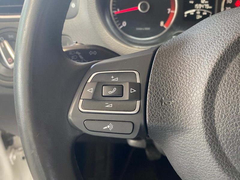 VOLKSWAGEN POLO  2011