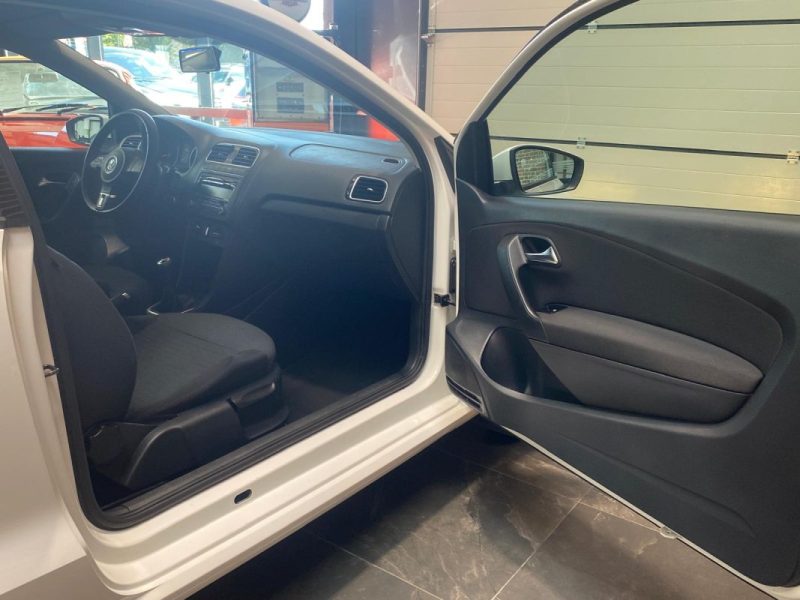 VOLKSWAGEN POLO  2011