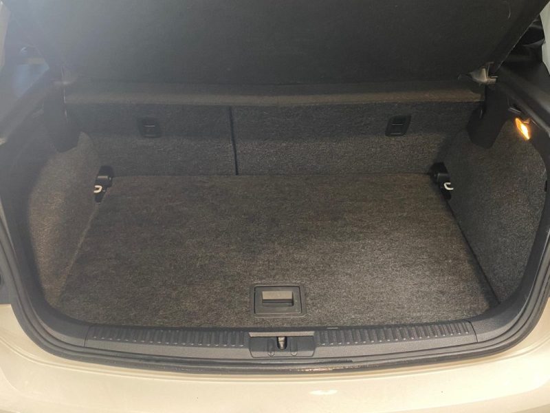 VOLKSWAGEN POLO  2011