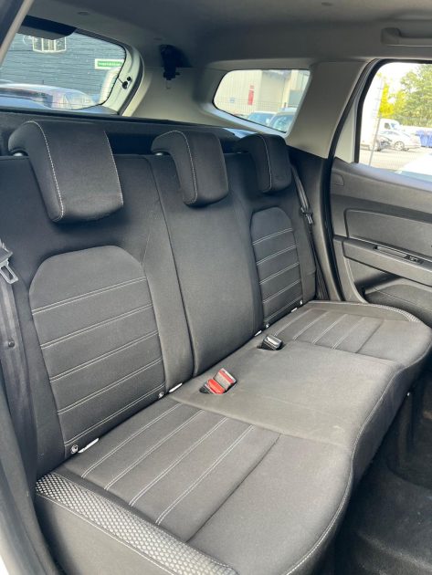 DACIA DUSTER TCE 150 FINITION PRESTIGE 4X2