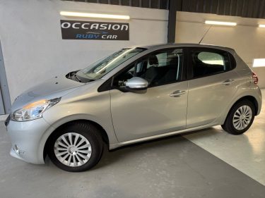 PEUGEOT 208 1.2 82 CV Active 113 000 KMS  2014