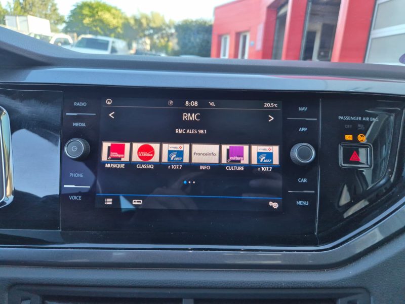 VOLKSWAGEN POLO 2018