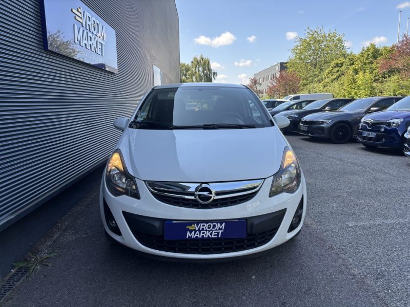 OPEL CORSA 2014