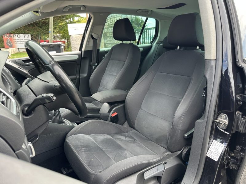 VOLKSWAGEN GOLF 2011