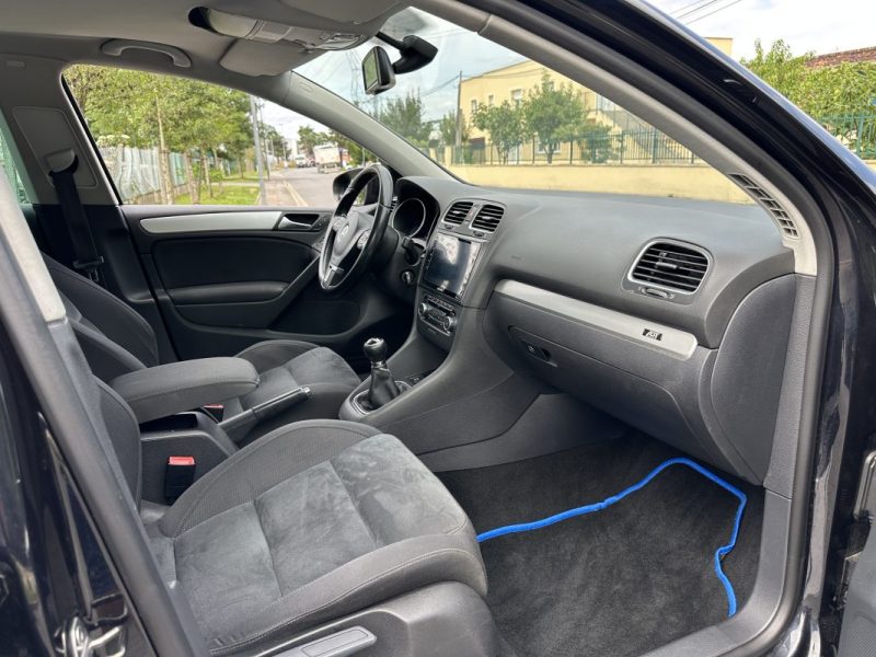 VOLKSWAGEN GOLF 2011