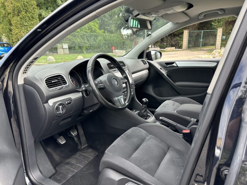 VOLKSWAGEN GOLF 2011