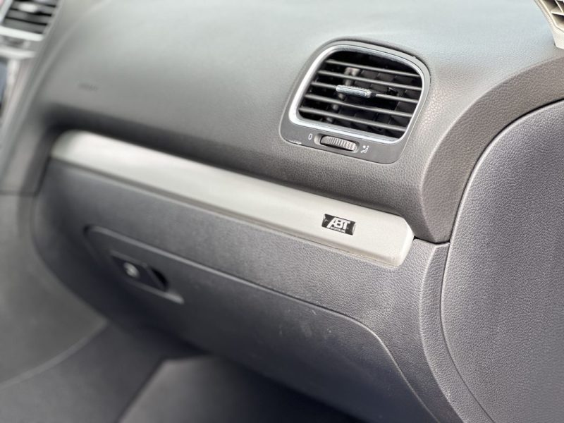 VOLKSWAGEN GOLF 2011