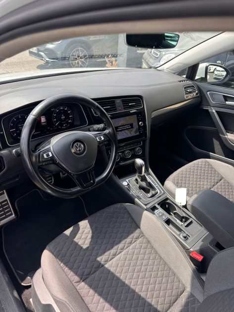 VOLKSWAGEN GOLF 7 1.5 TSI CONFORT LINE BLUE MOTION 