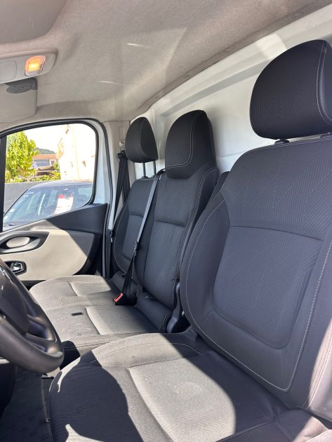 RENAULT TRAFIC 1.6 DCI 2.7T CONFORT